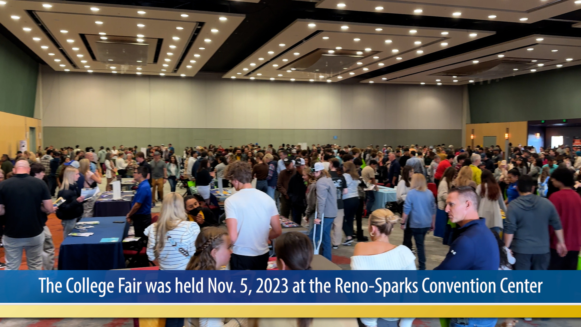  people in convention hall